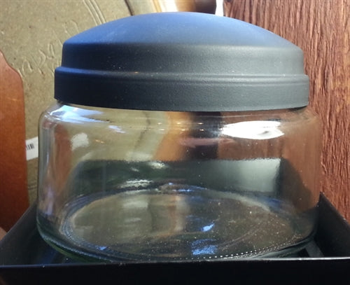 8oz Apothecary Jar with Black Lid - candle-cocoon