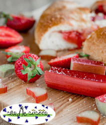 Pieces of strawberry and chunks for rhubarb to depict a fragrance